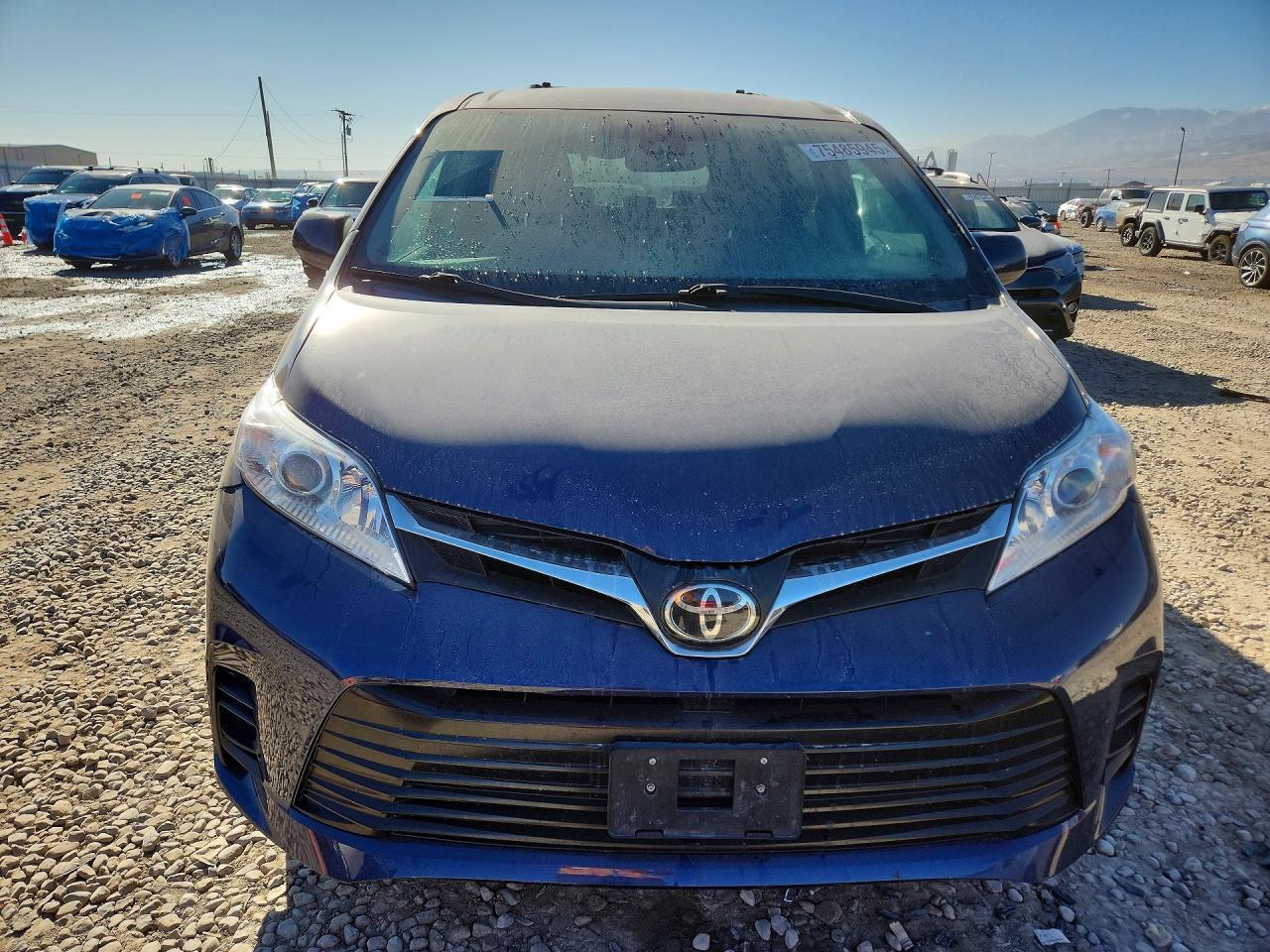 2018 TOYOTA SIENNA
