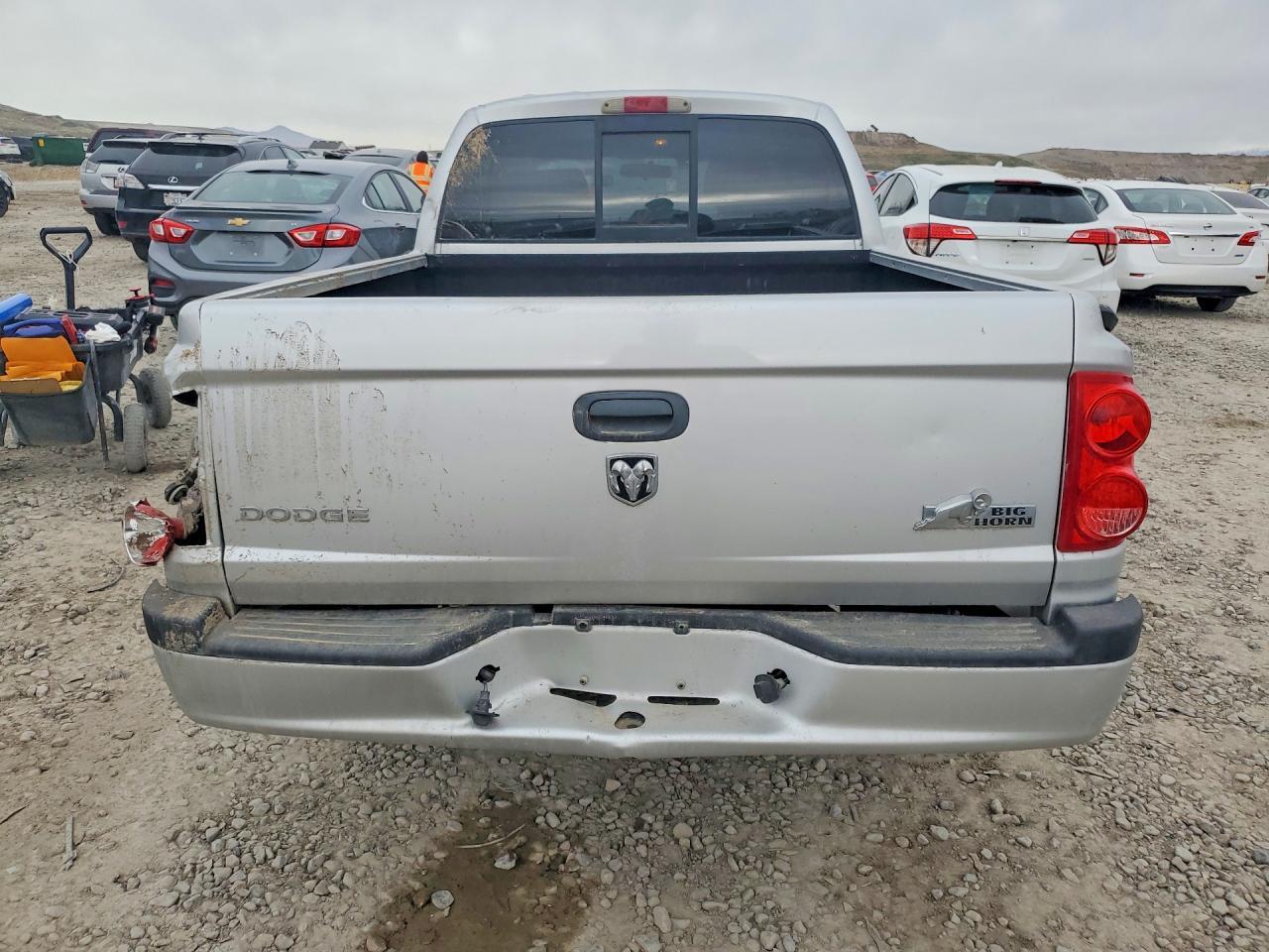 2010 DODGE Dakota