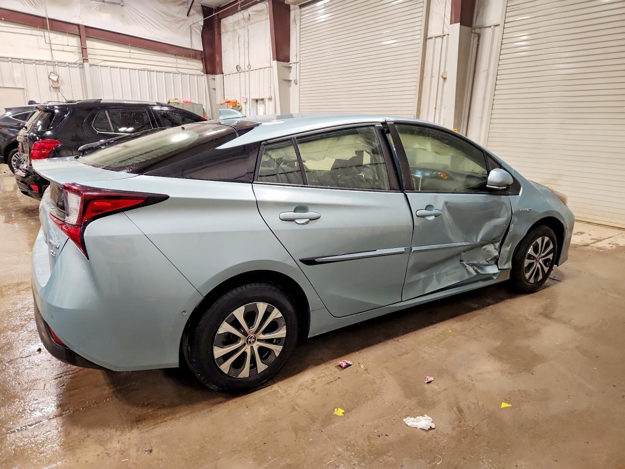 2020 TOYOTA PRIUS
