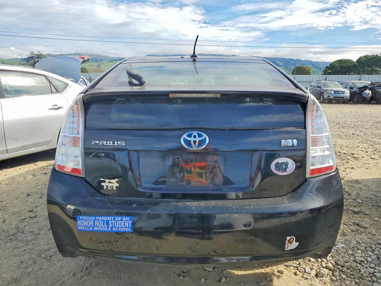 2011 TOYOTA PRIUS