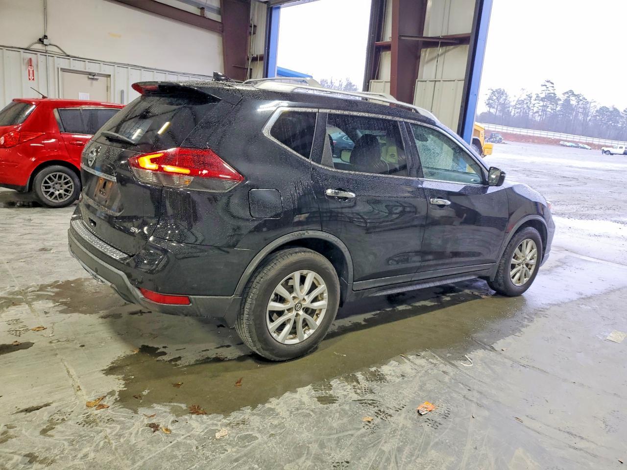2019 NISSAN ROGUE