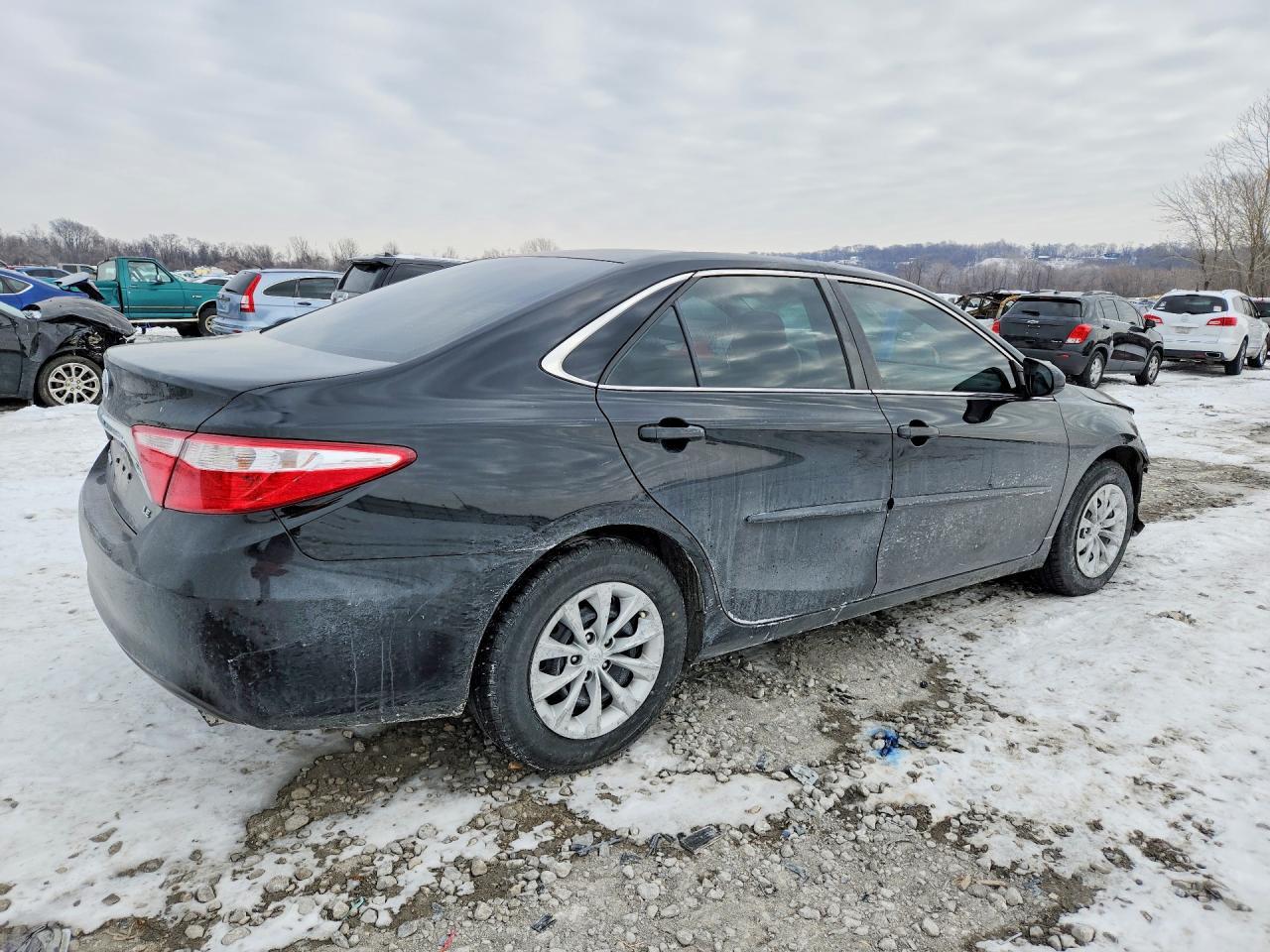 2015 TOYOTA CAMRY