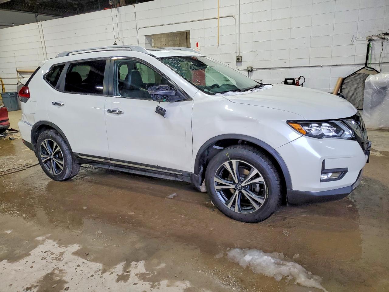 2018 NISSAN ROGUE
