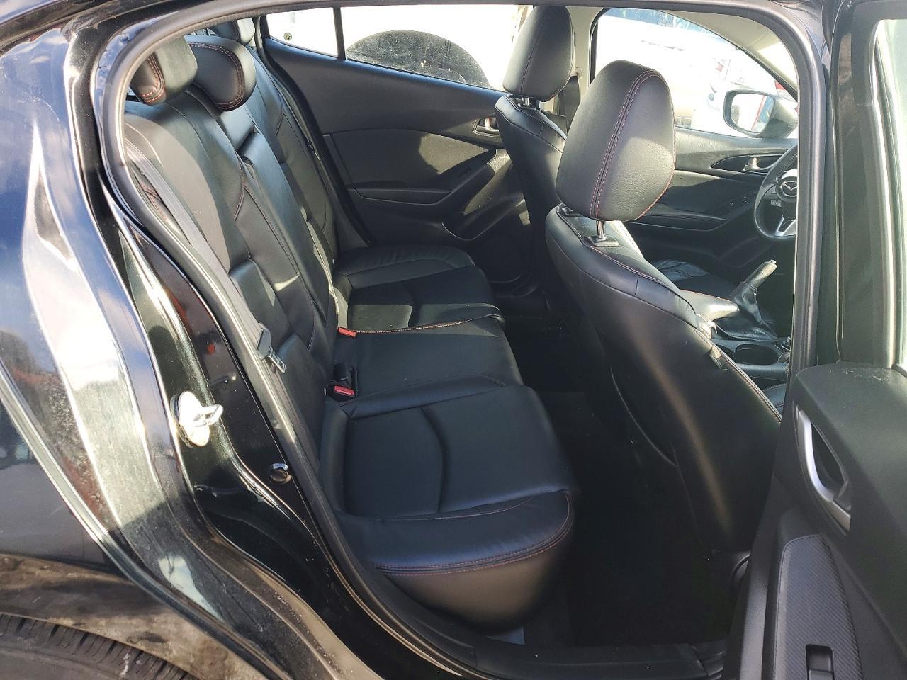 2015 MAZDA 3