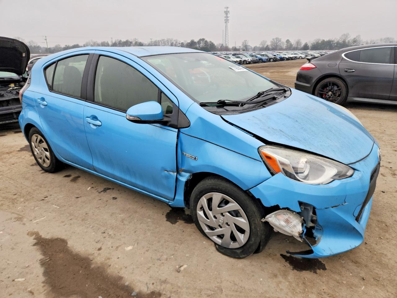 2015 TOYOTA Prius c