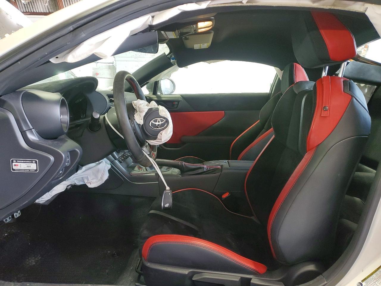 2024 TOYOTA GR 86