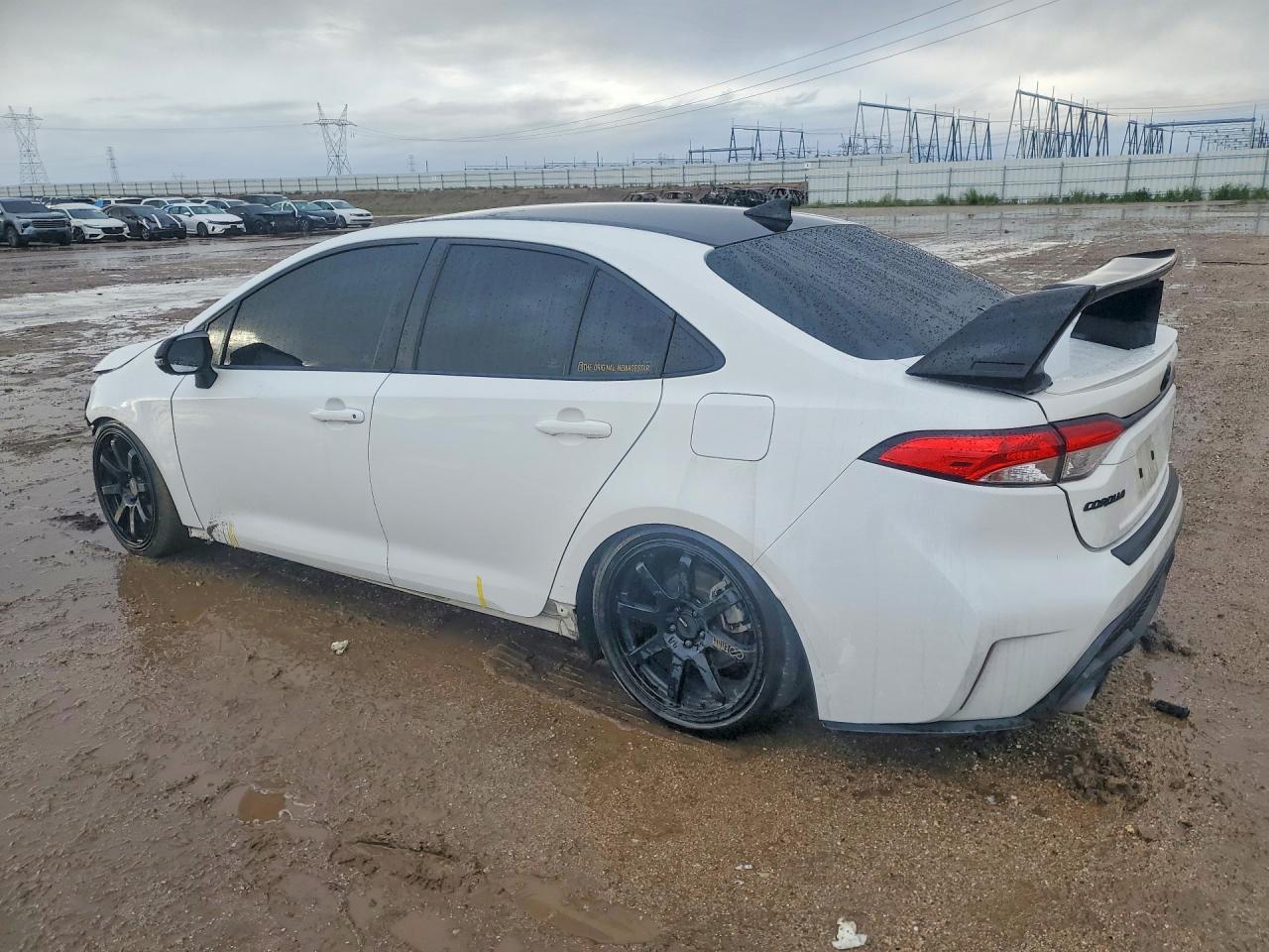 2022 TOYOTA COROLLA