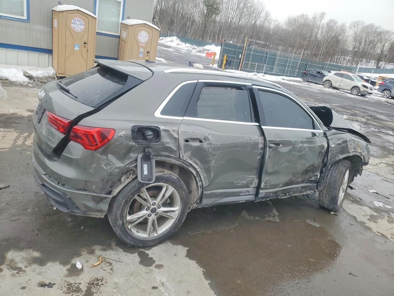 2023 AUDI Q3