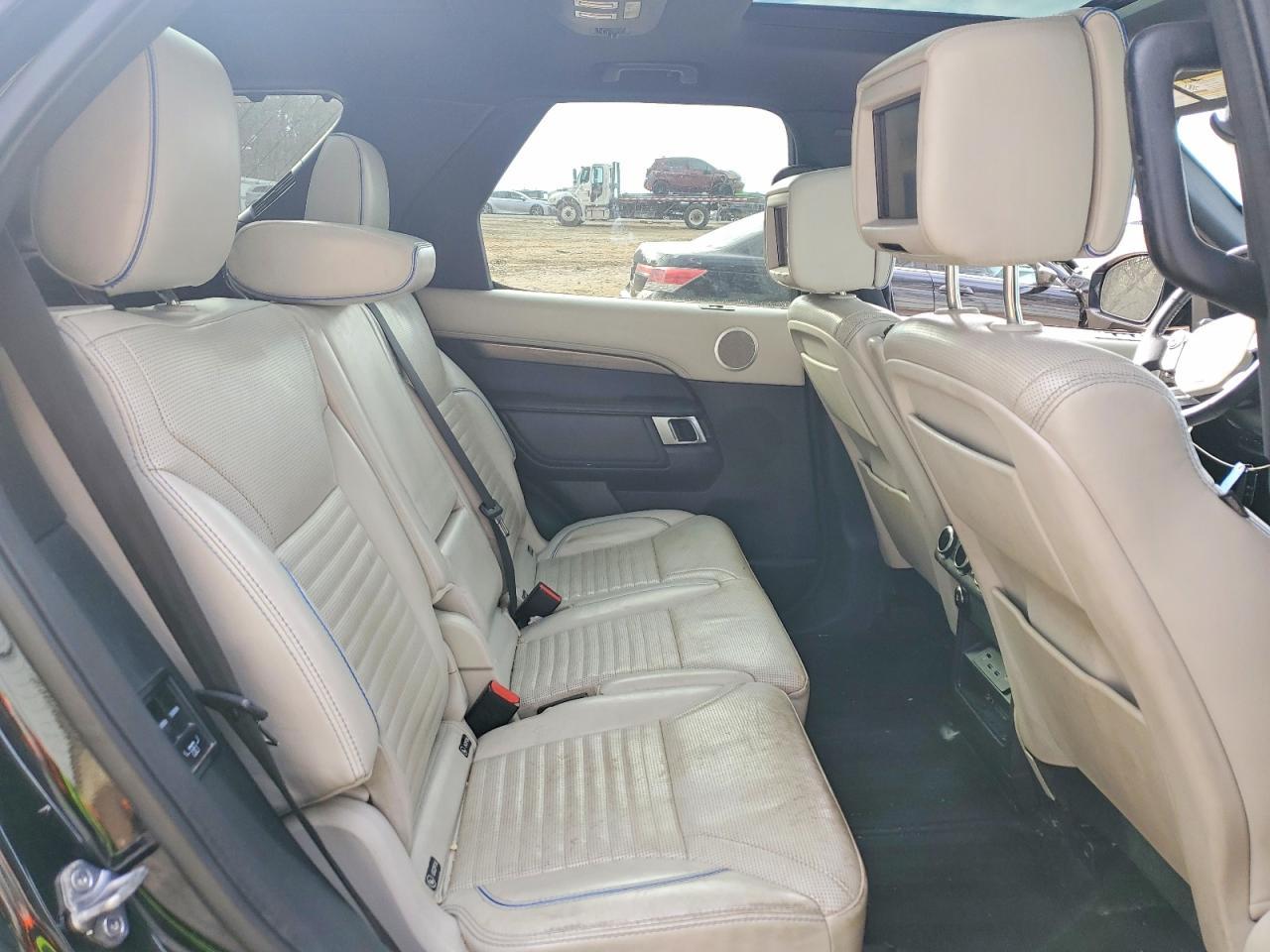 2018 LAND ROVER Discovery