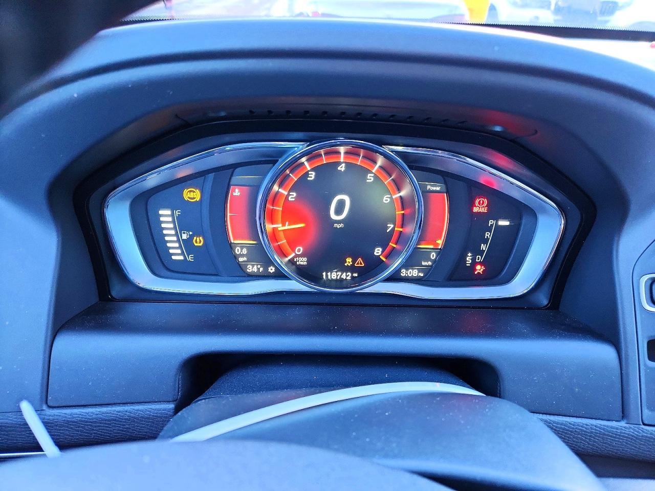 2017 VOLVO XC60