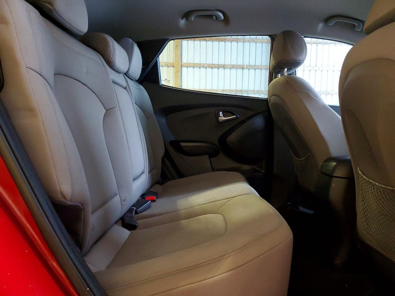 2012 HYUNDAI TUCSON
