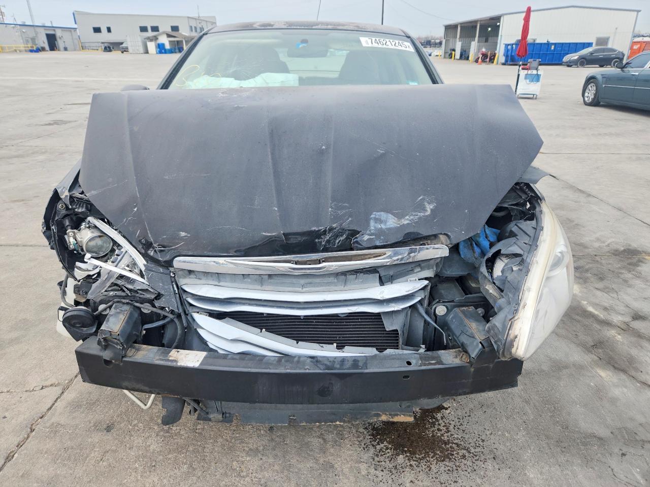 2013 CHRYSLER 200