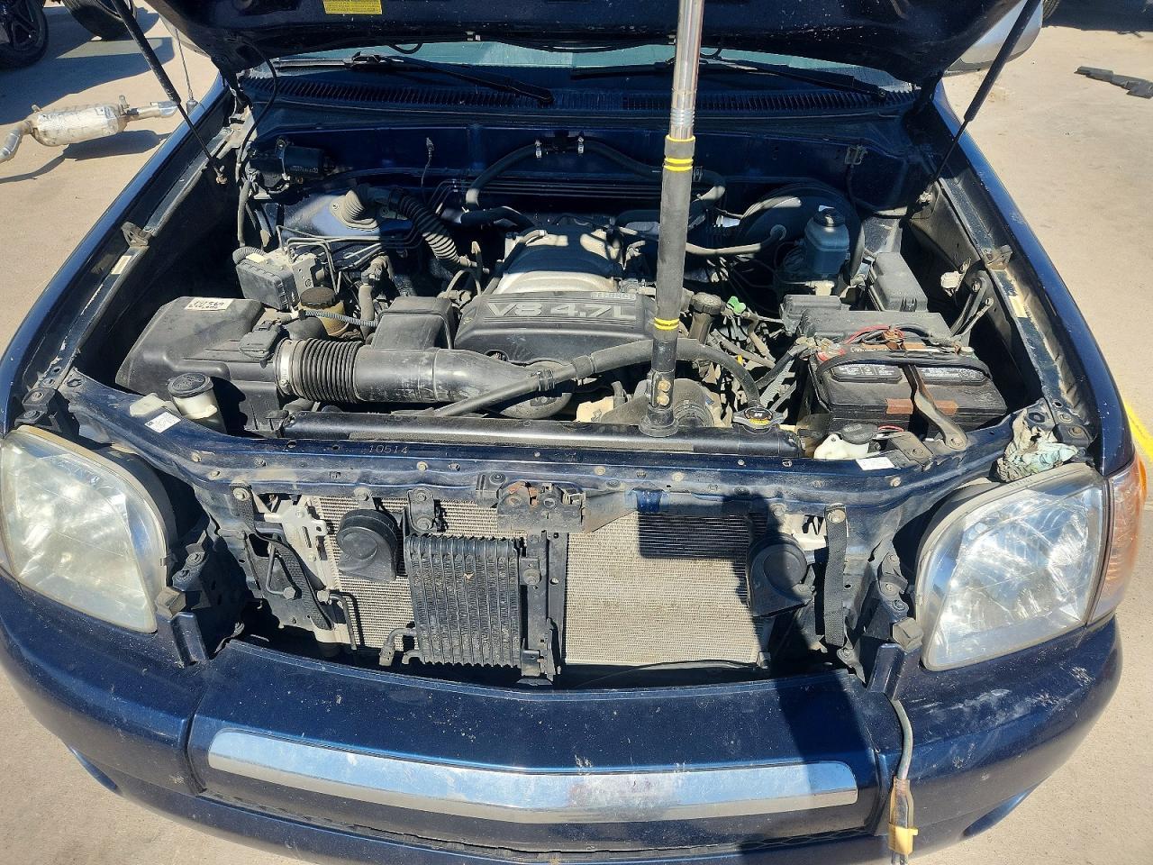 2004 TOYOTA TUNDRA