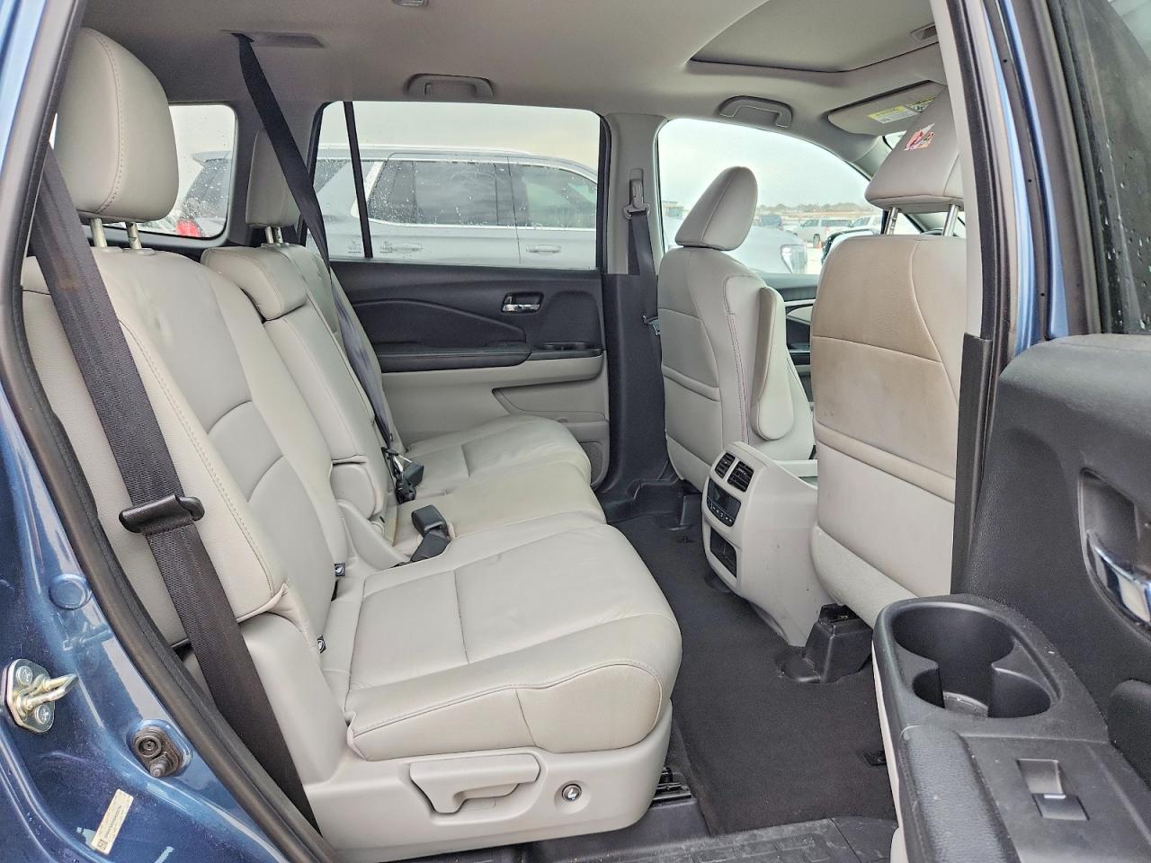 2016 HONDA PILOT