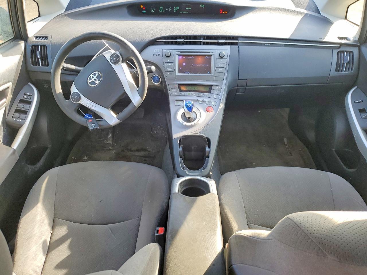 2015 TOYOTA PRIUS