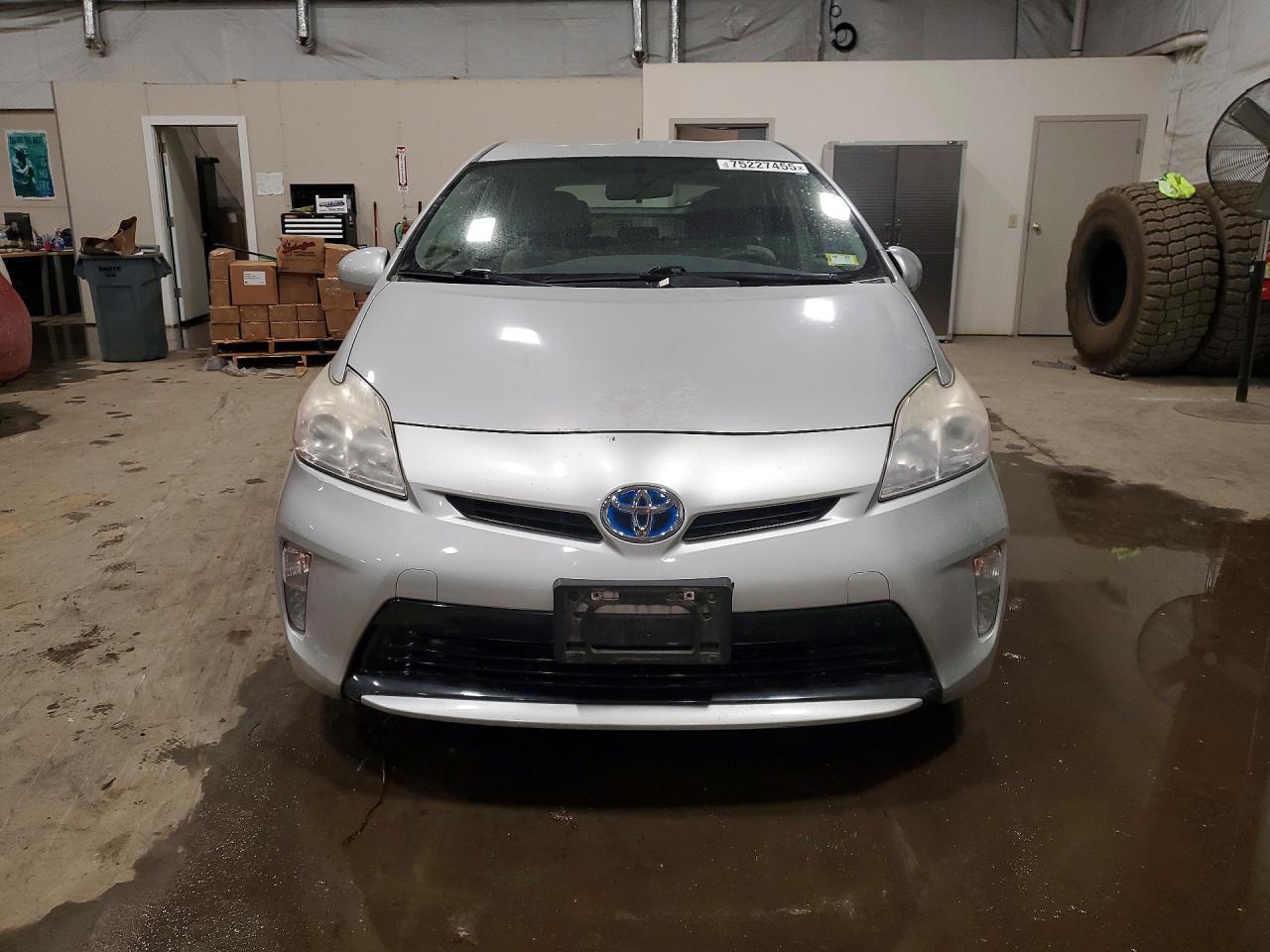 2012 TOYOTA PRIUS