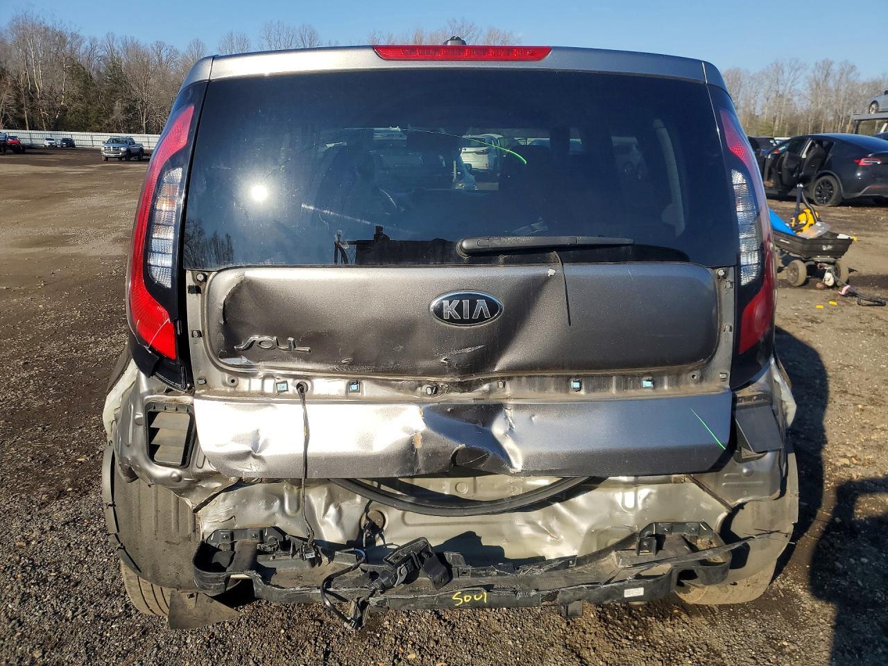 2019 KIA SOUL