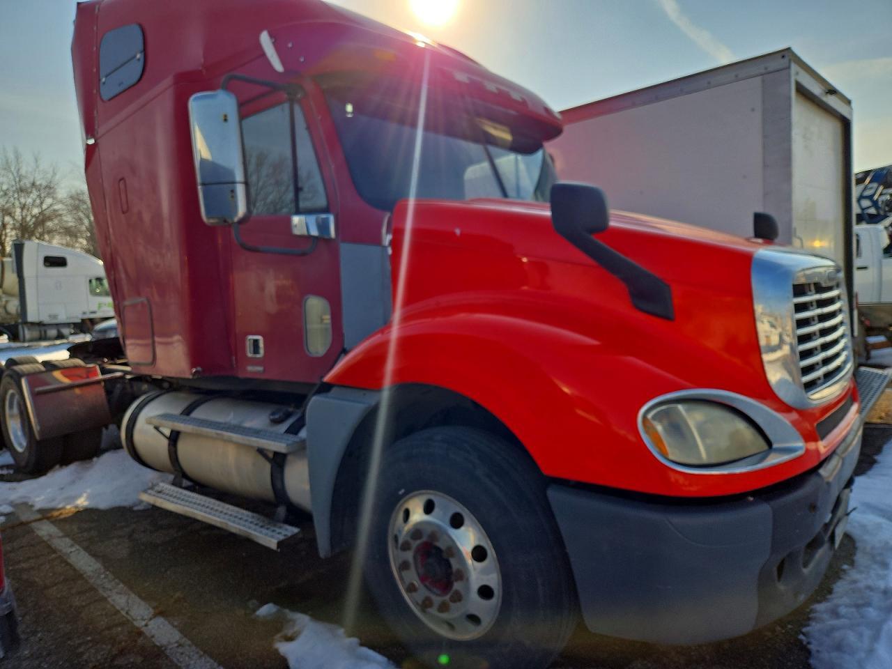 2005 FREIGHTLINER Columbia