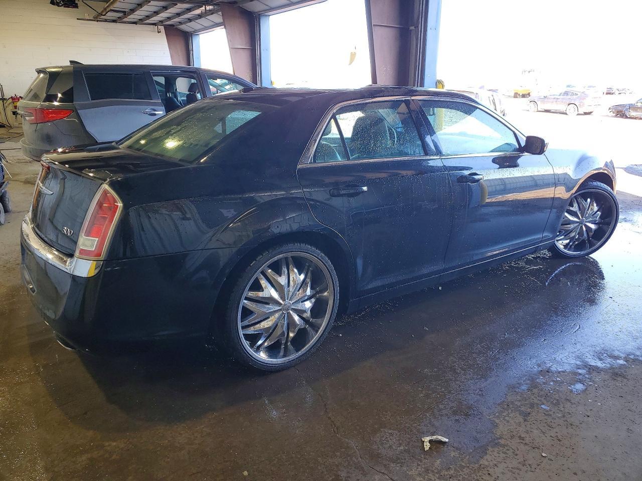 2013 CHRYSLER 300