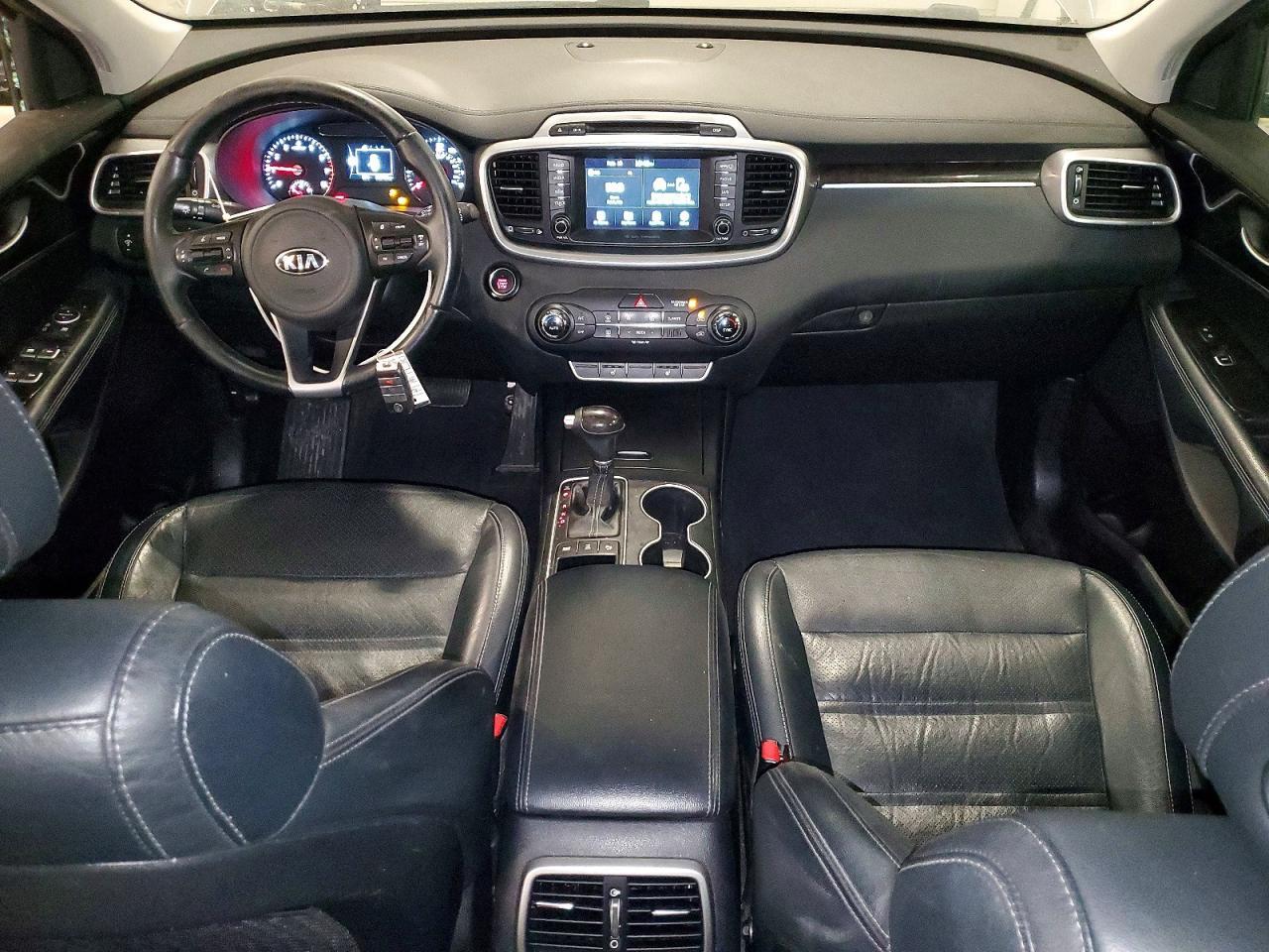 2017 KIA SORENTO