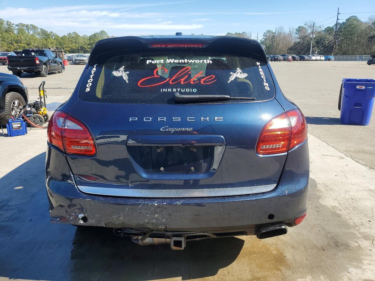 2013 PORSCHE CAYENNE