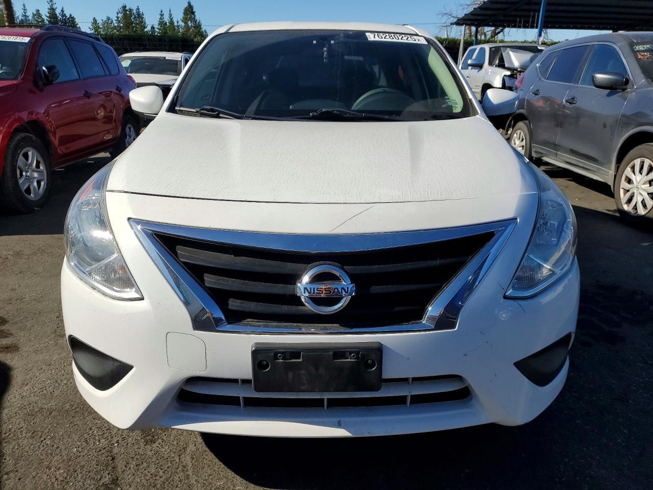 2016 NISSAN VERSA