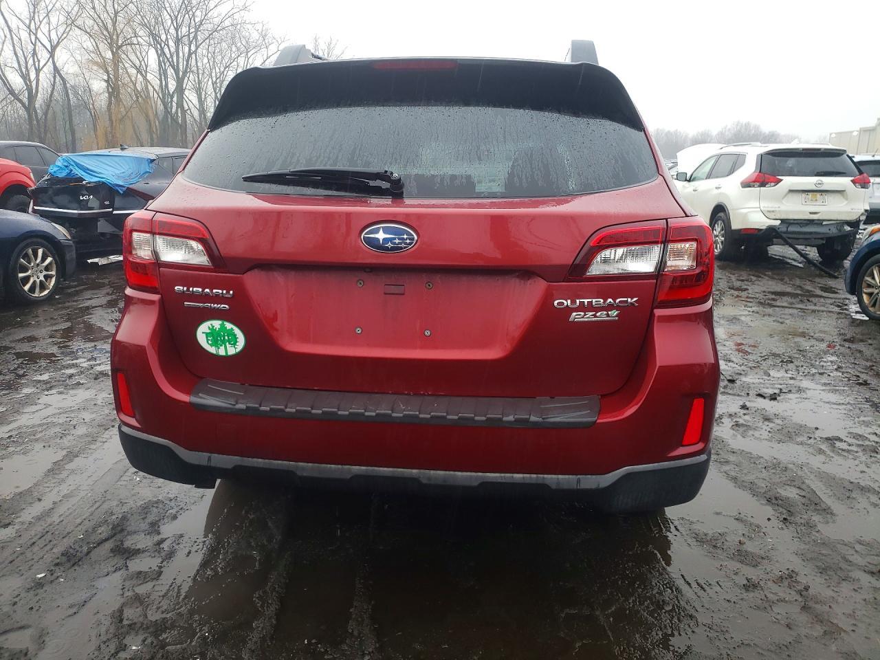 2015 SUBARU Outback