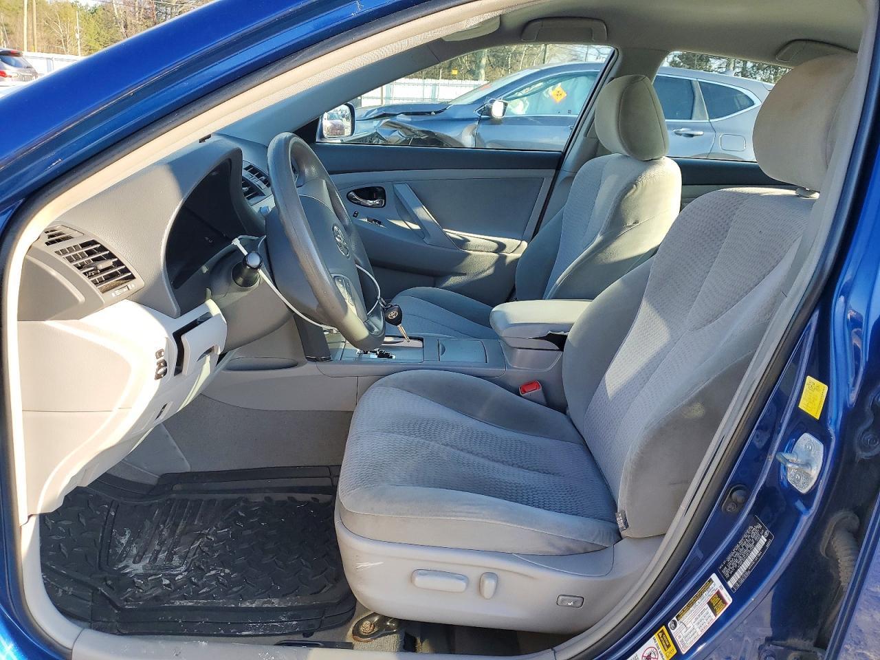 2011 TOYOTA CAMRY