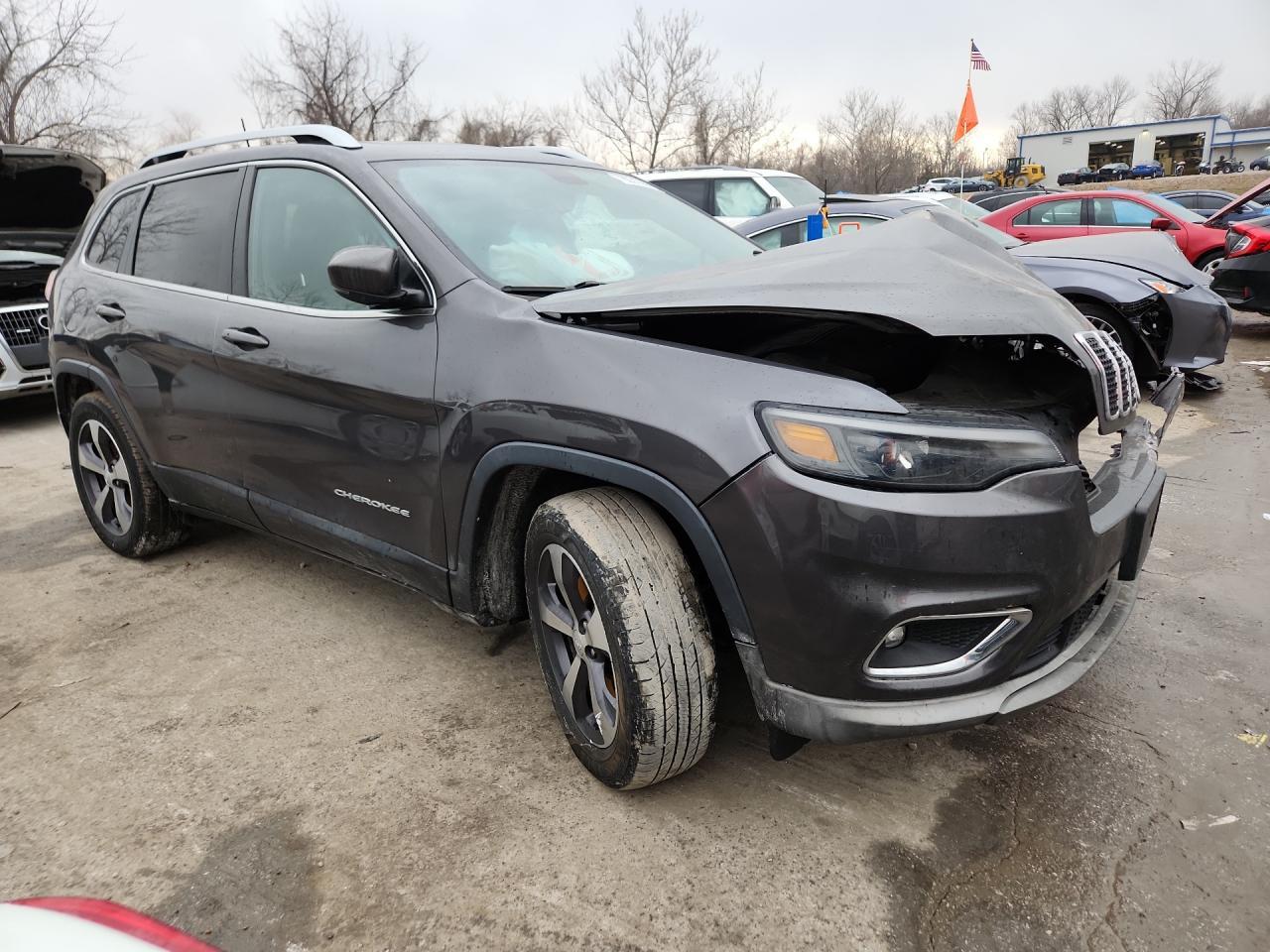 2019 JEEP CHEROKEE