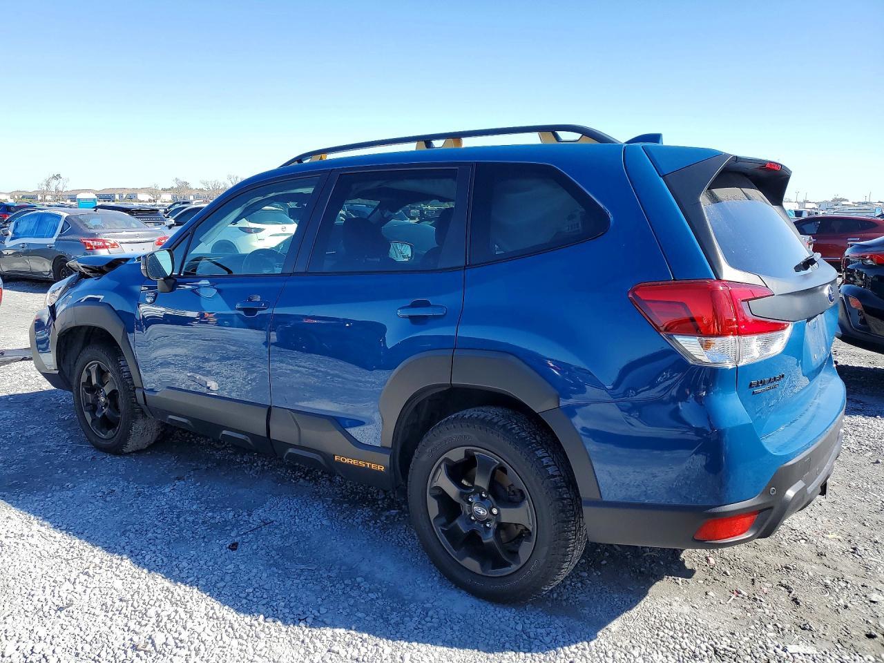 2023 SUBARU FORESTER