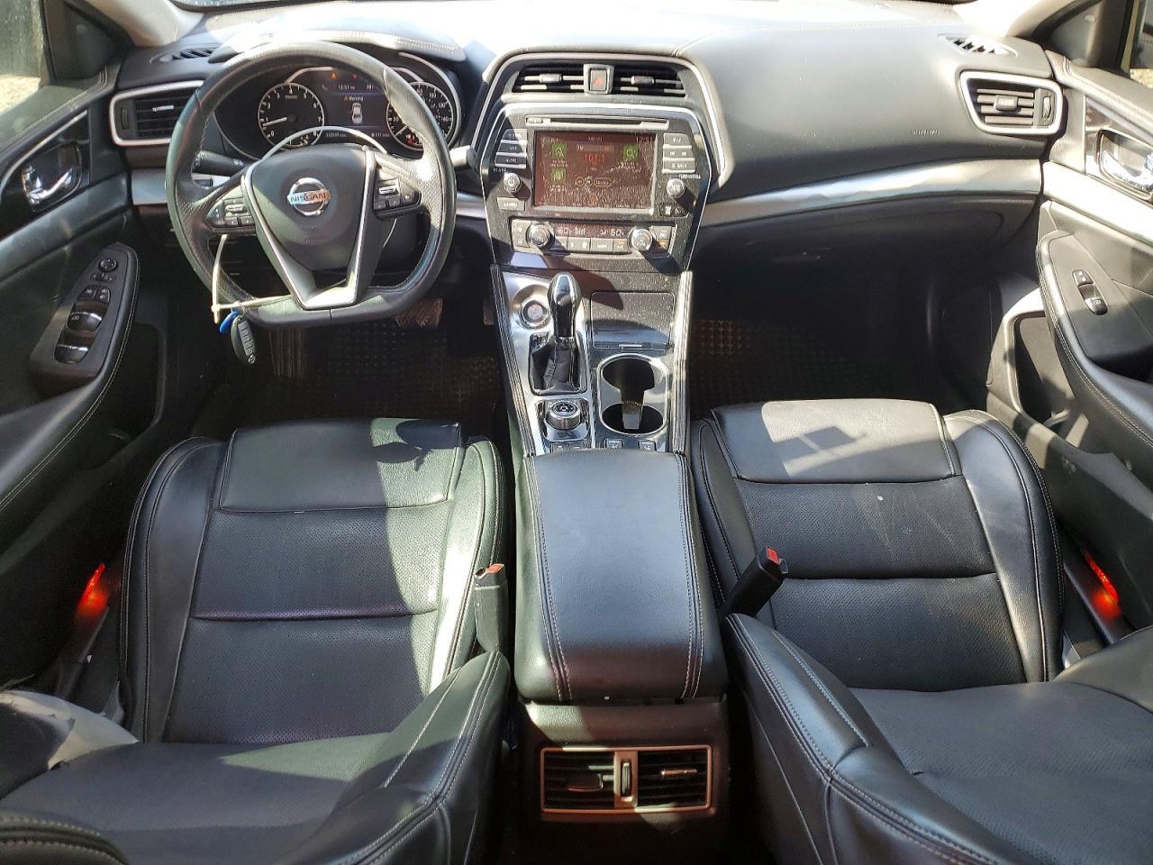2019 NISSAN Maxima