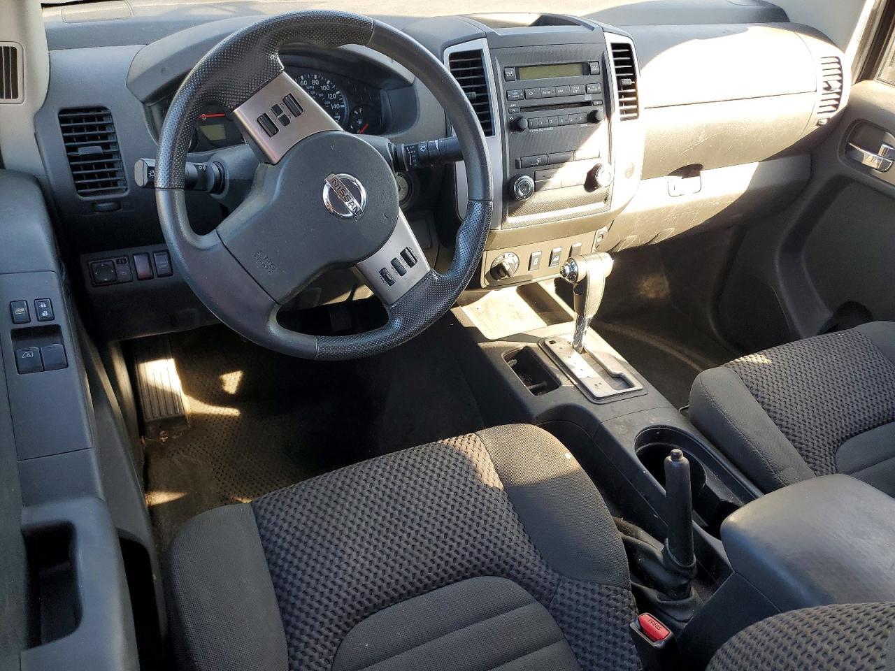 2012 NISSAN Frontier