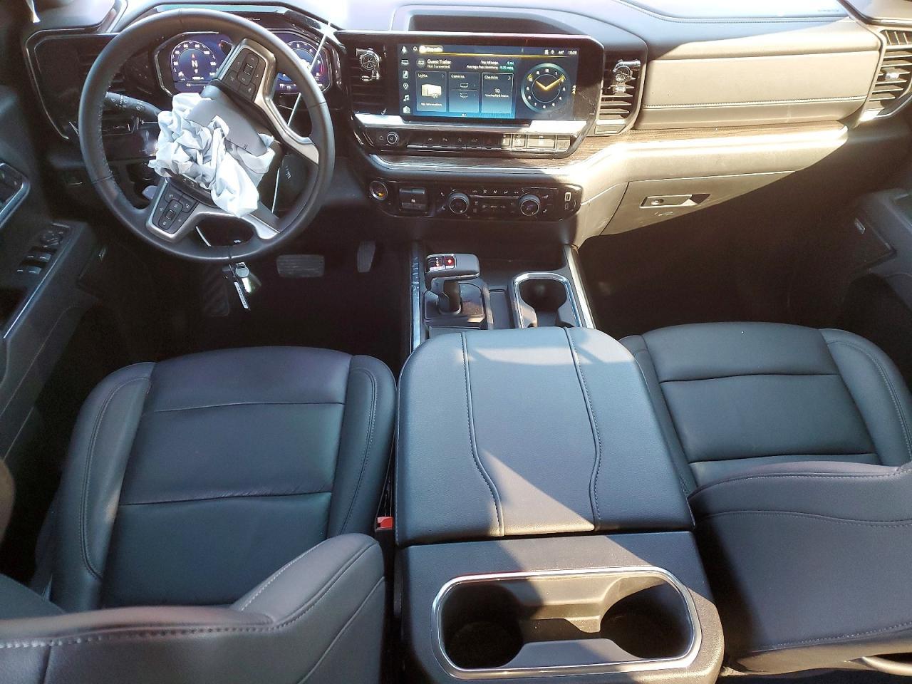 2025 CHEVROLET Silverado