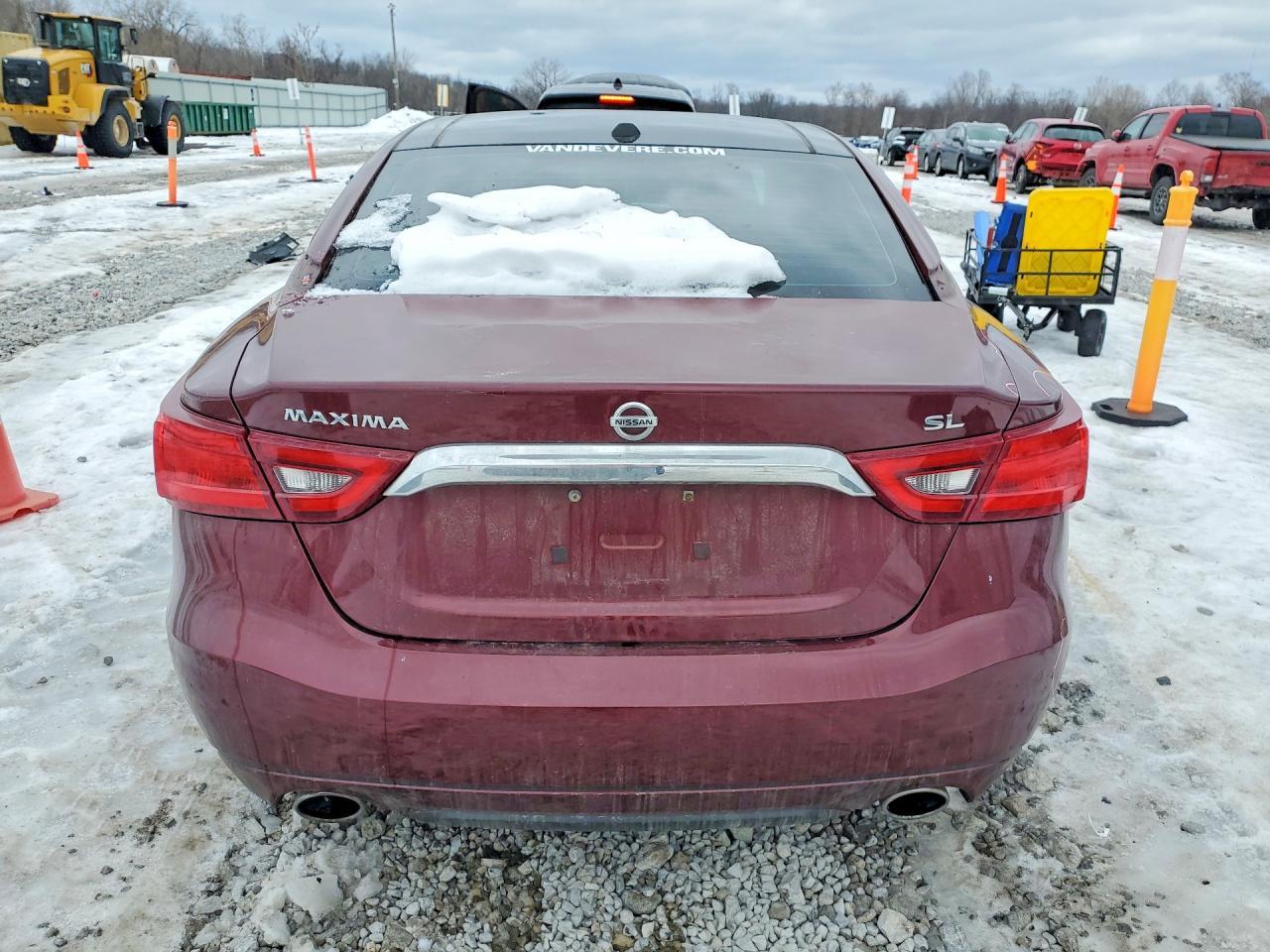 2017 NISSAN Maxima