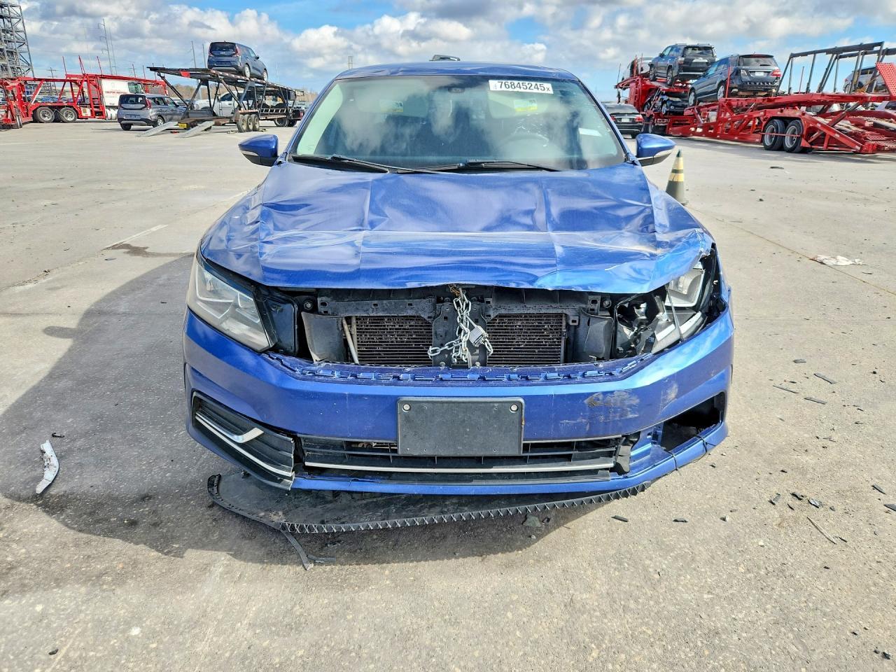 2016 VOLKSWAGEN Passat