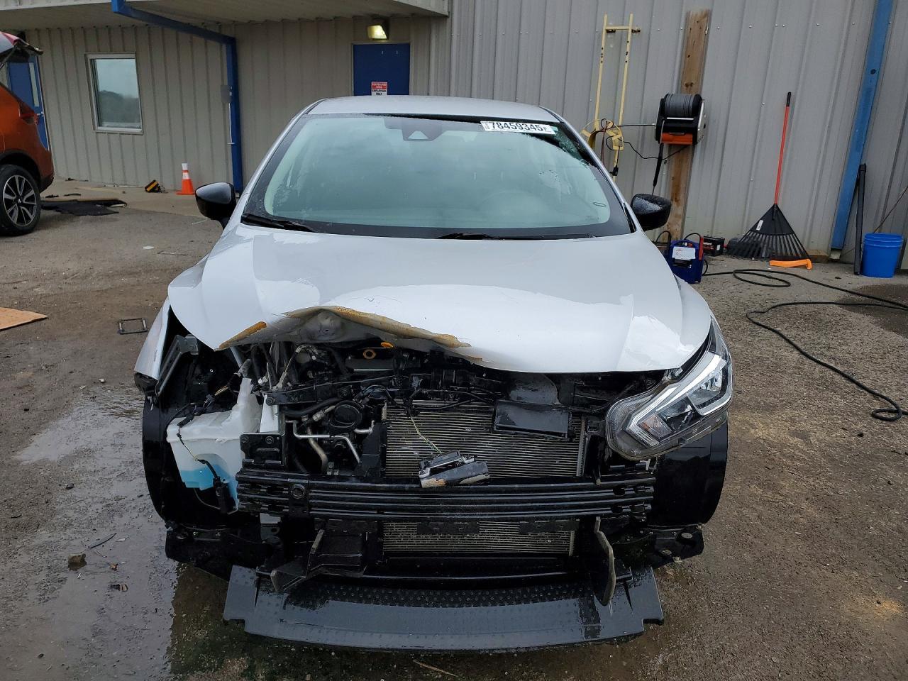 2024 NISSAN VERSA