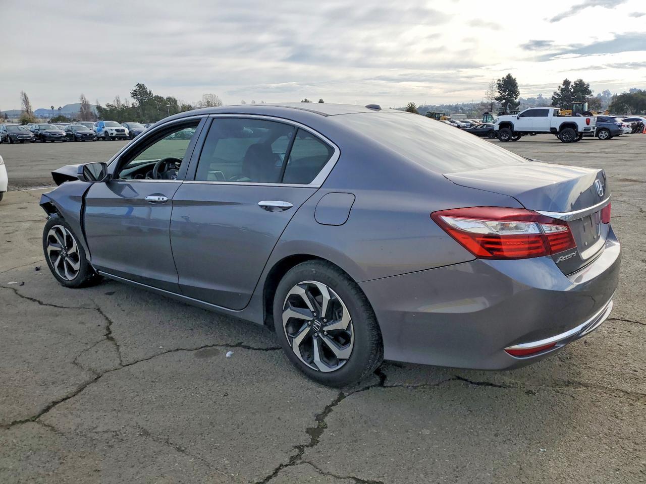 2017 HONDA ACCORD