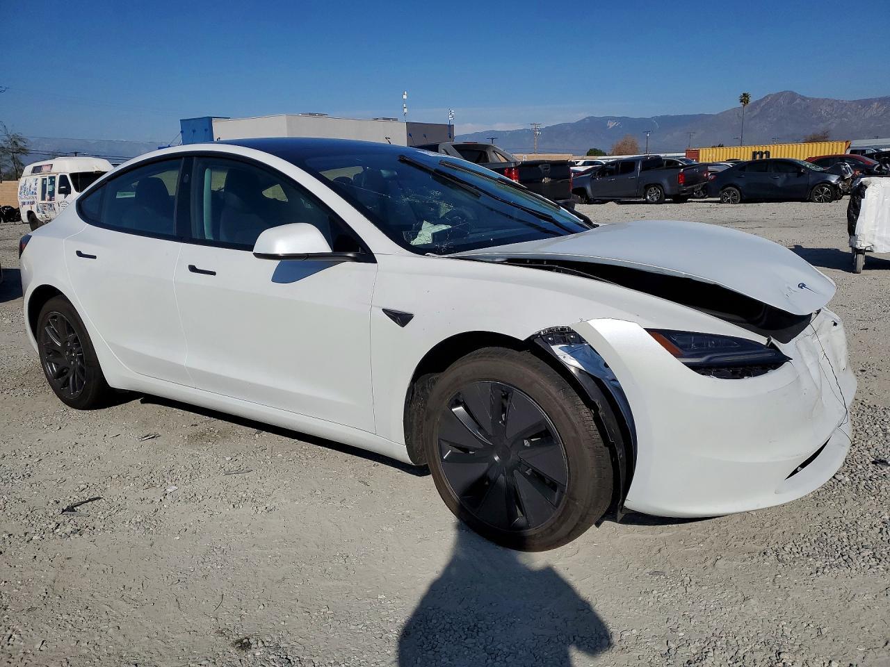 2025 TESLA MODEL 3