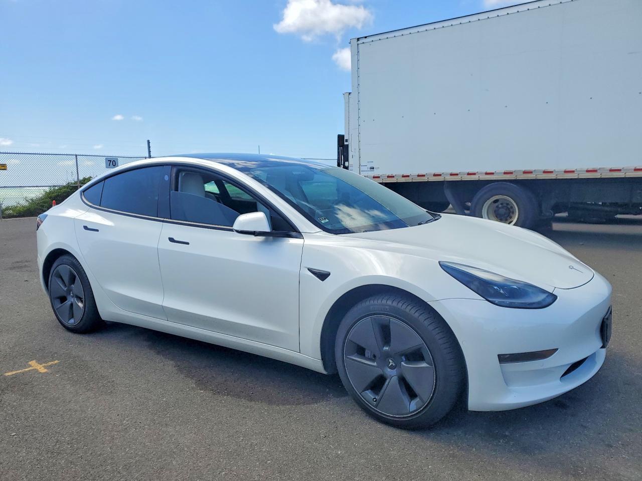 2021 TESLA MODEL 3