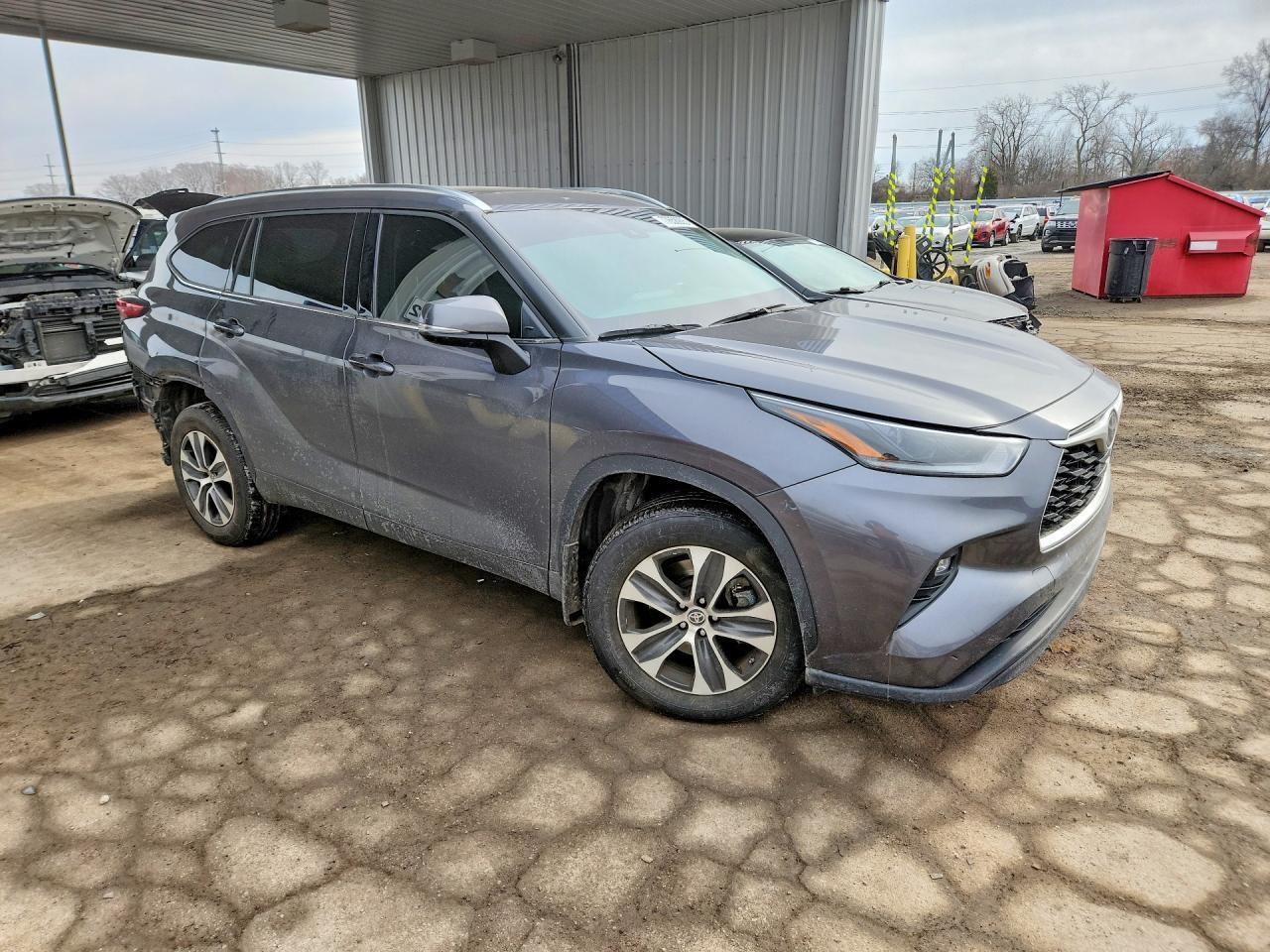 2021 TOYOTA HIGHLANDER