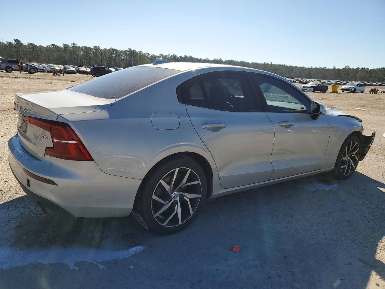 2020 VOLVO S60