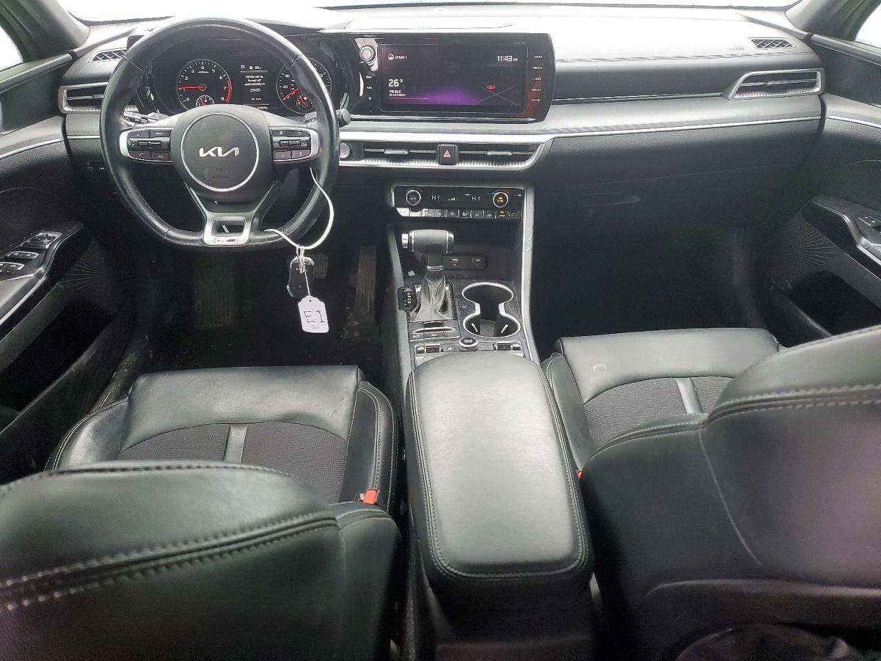 2022 KIA K5