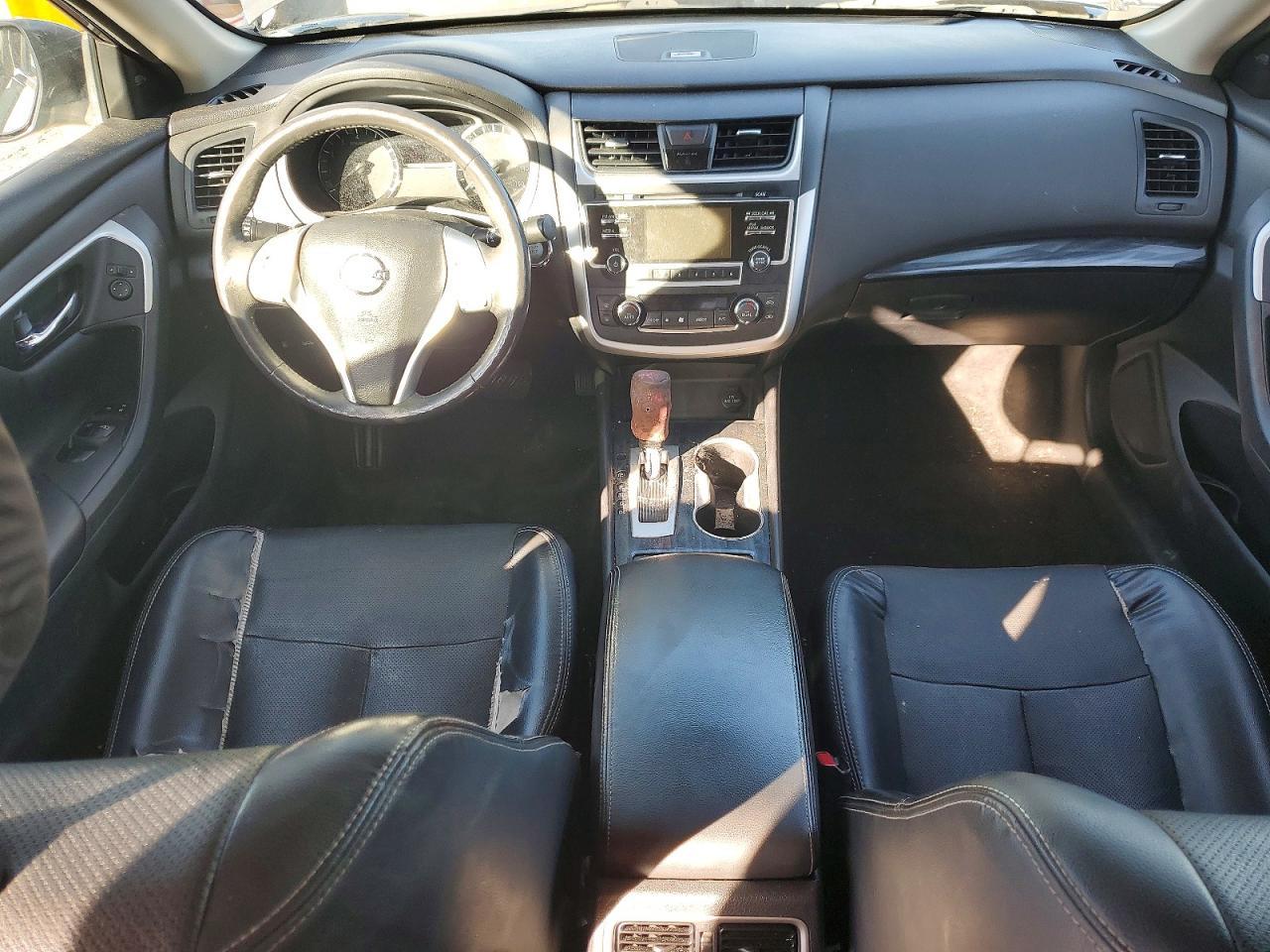 2017 NISSAN