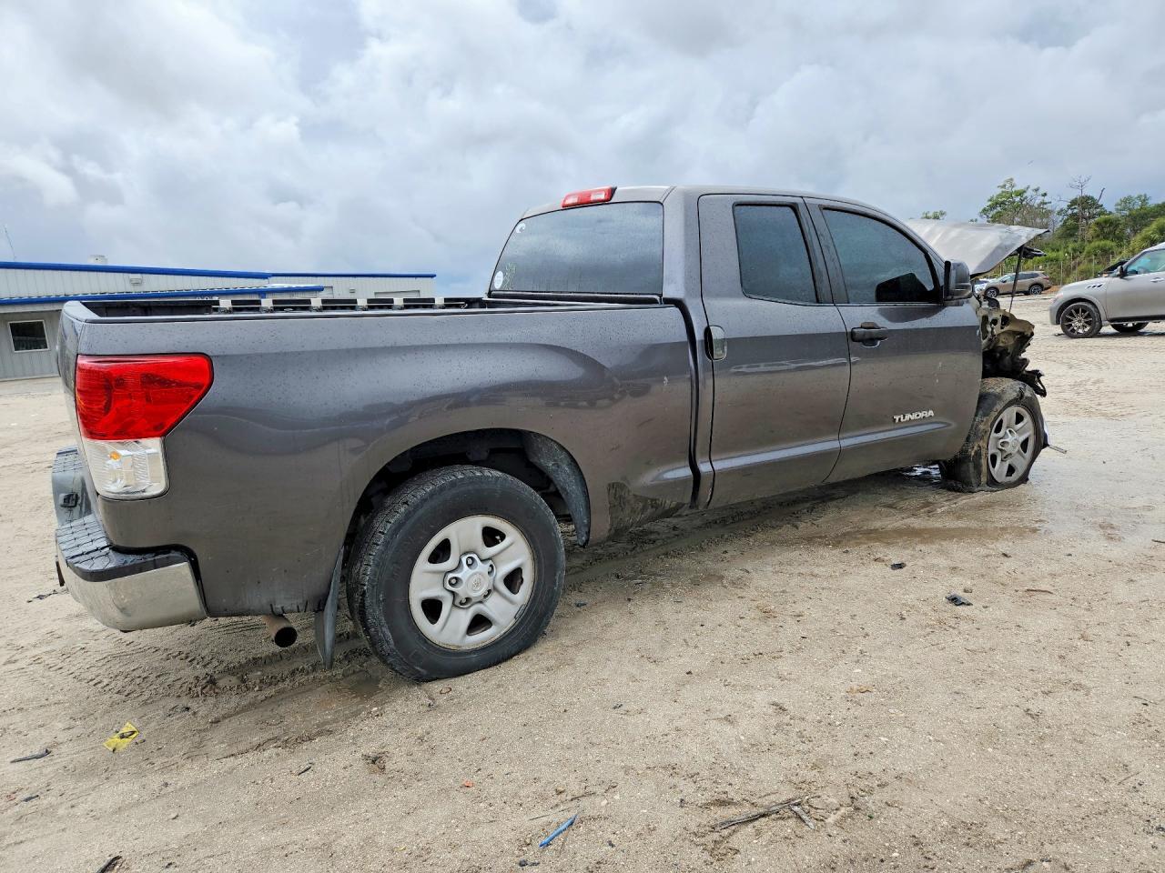 2012 TOYOTA TUNDRA