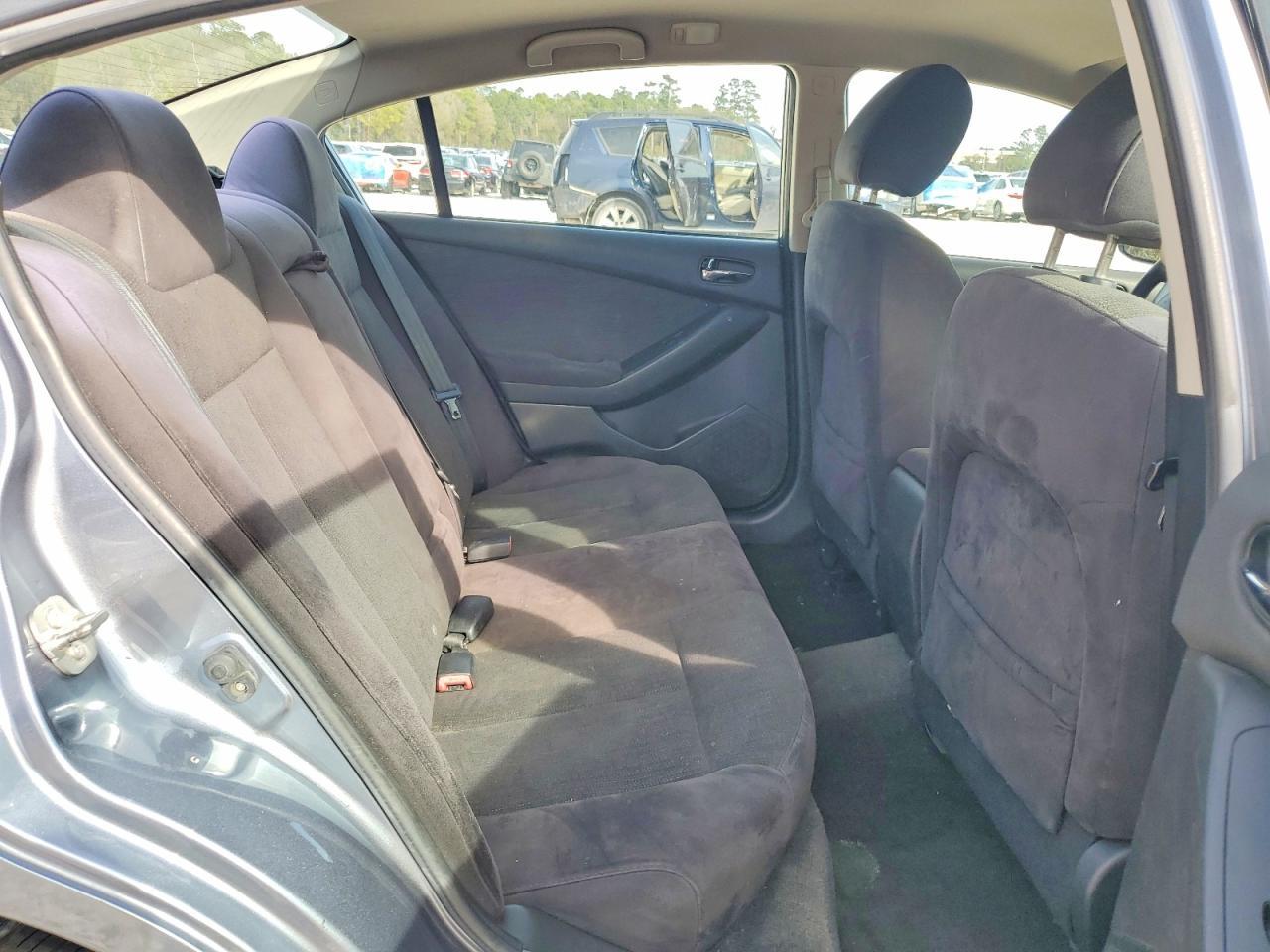 2011 NISSAN ALTIMA