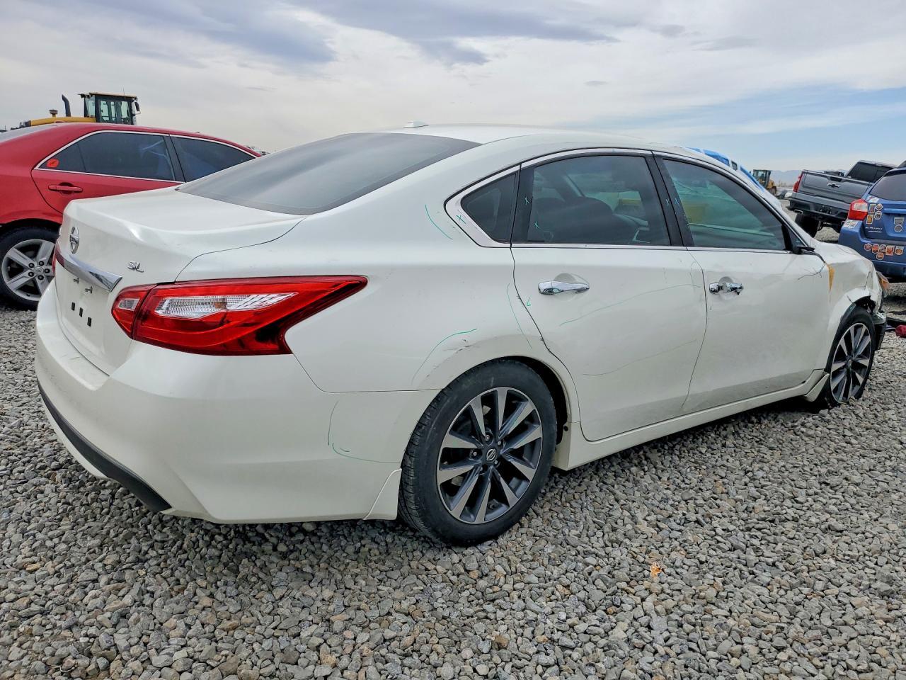 2016 NISSAN ALTIMA