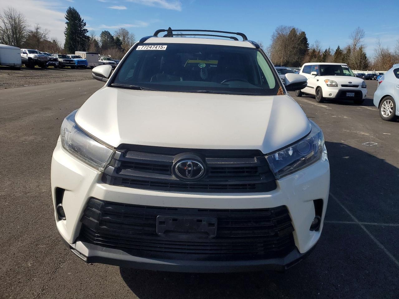 2019 TOYOTA HIGHLANDER