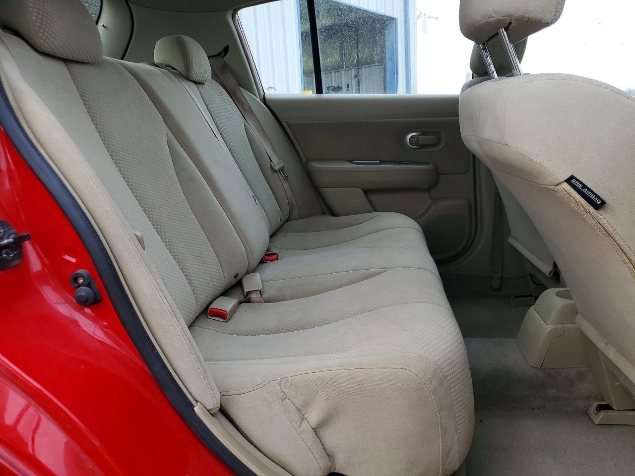 2010 NISSAN VERSA
