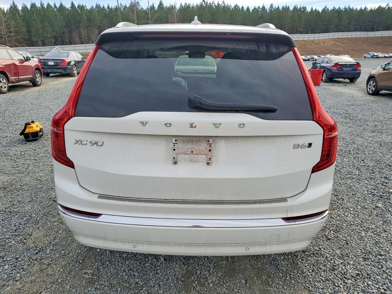 2024 VOLVO XC90