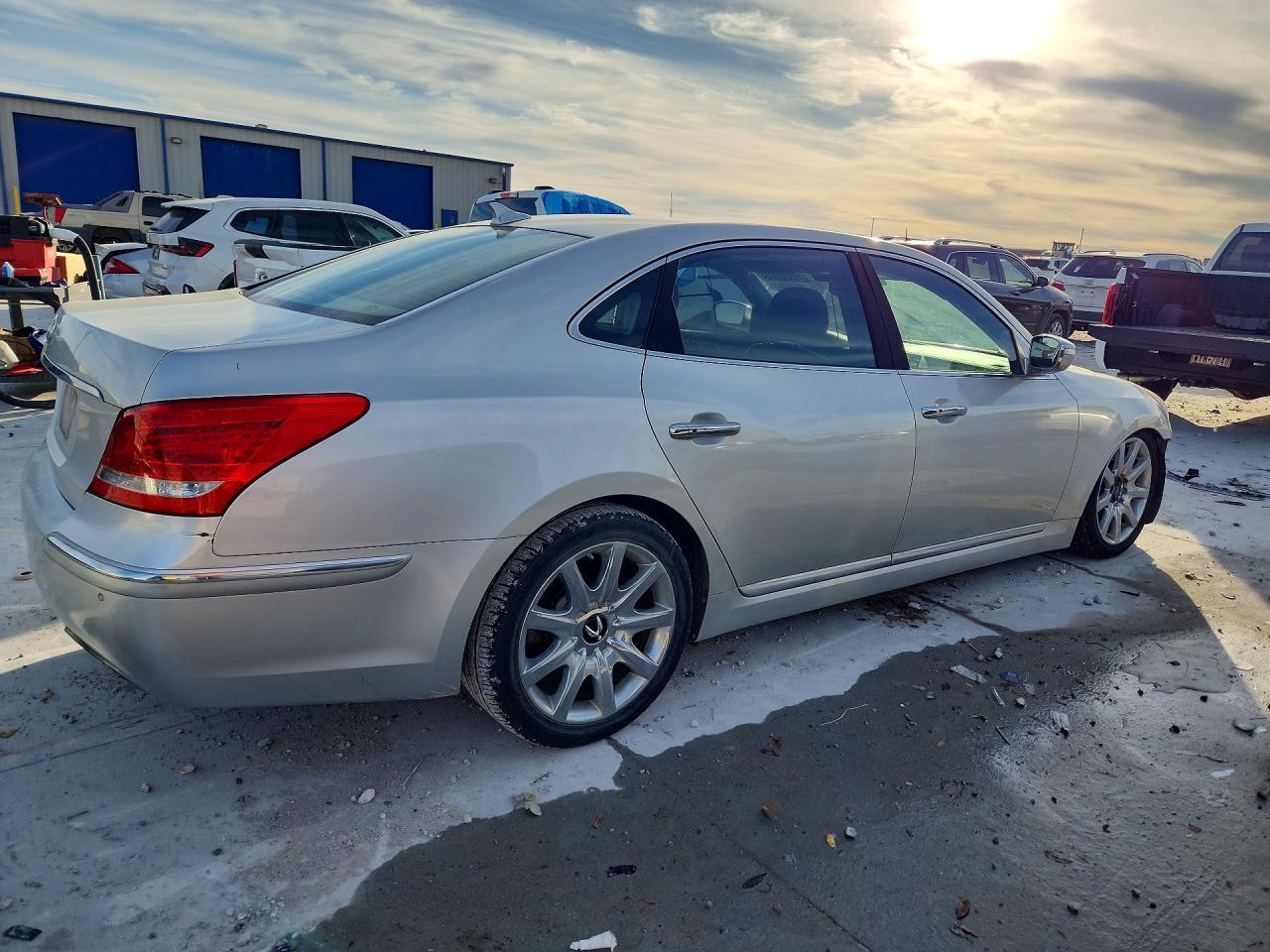 2011 HYUNDAI Equus